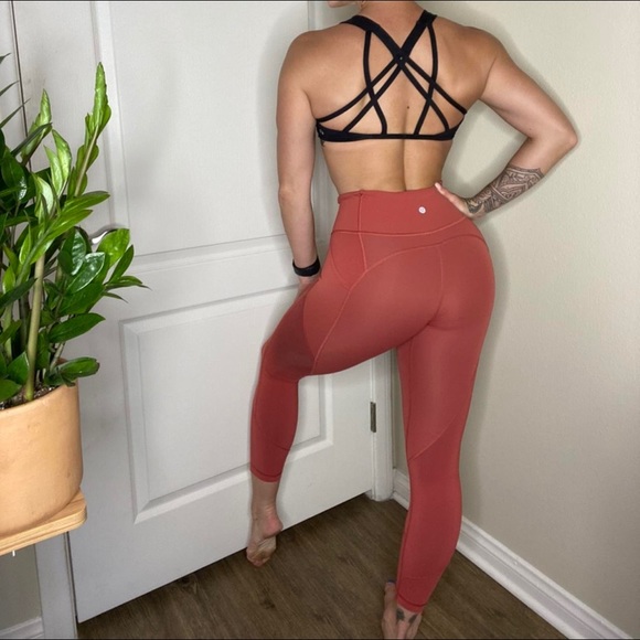 Lululemon All The Right Places - Picture 4 of 4